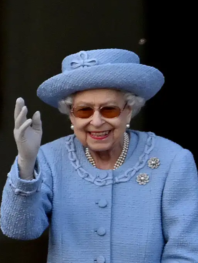 cropped-harry-style-queen-elizabeth-ii.png